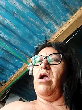 clarita 01 online show from 15, 4, 2026