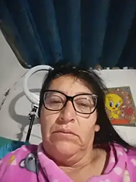 Snapshot of clarita_01 chatting on 12, 6, 2026 clarita 01 online show from 12, 6, 2026