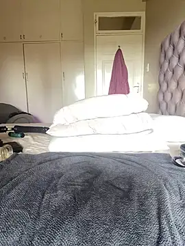 Indianbutter11 online show from 19, 2, 2025