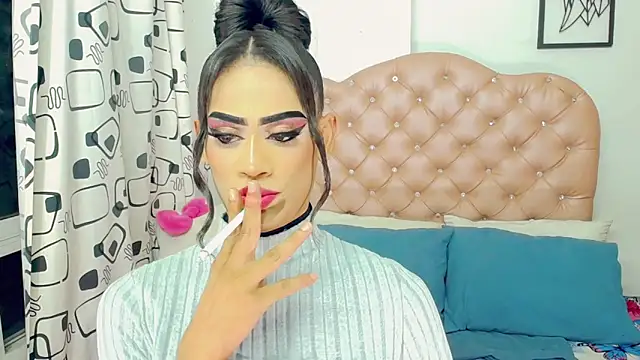 Aslhy Goddessx online show from 6, 12, 2024