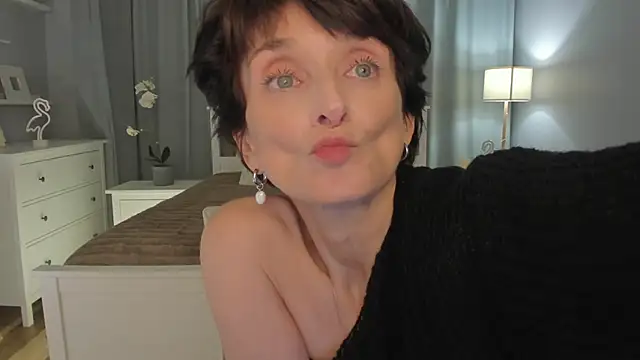 SimonaDeBeauvoir online show from 13, 2, 2025