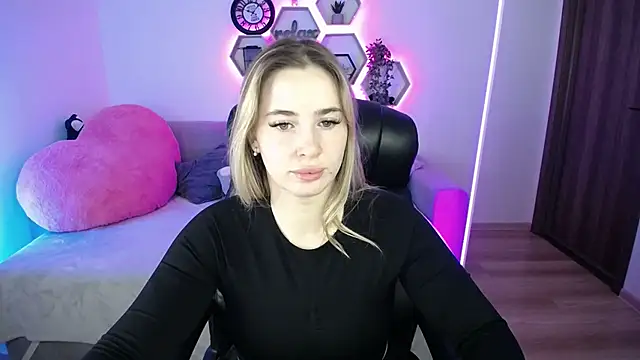 SabrinViolet online show from 9, 2, 2026