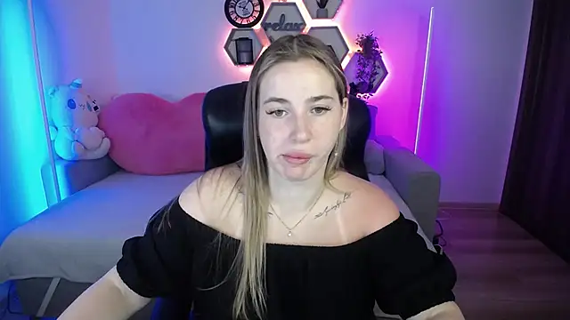 SabrinViolet online show from 6, 7, 2026
