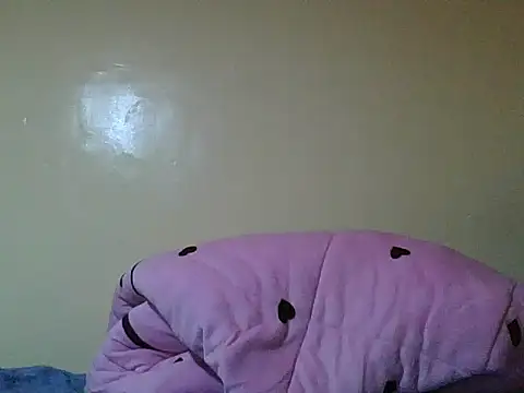 Snapshot of clakemmy250 chatting on 4, 1, 2025 clakemmy250 online show from 4, 1, 2025