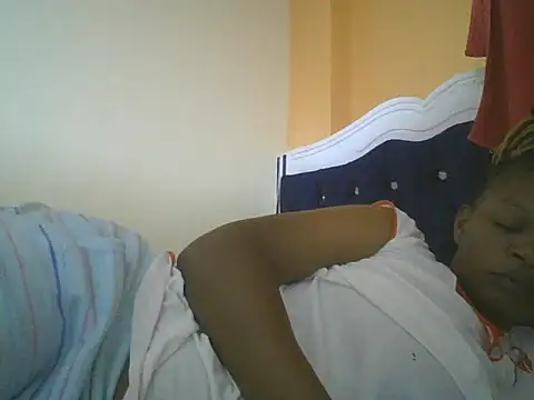 Snapshot of clakemmy250 chatting on 4, 2, 2025 clakemmy250 online show from 4, 2, 2025
