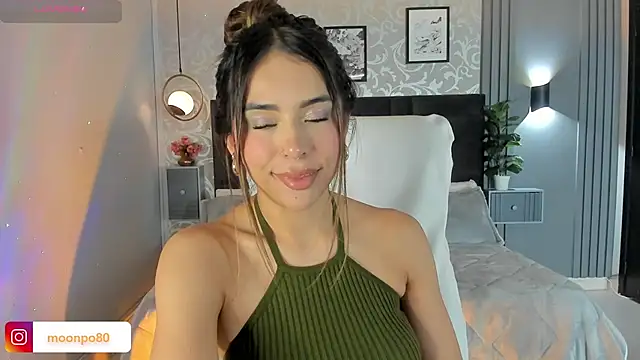 Luna  Ponce online show from 20, 3, 2025