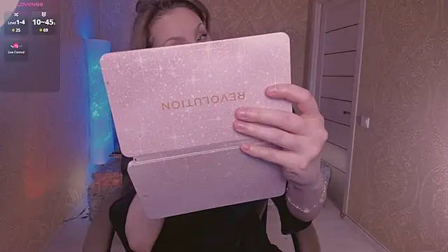 Eesmaaarrr online show from 5, 1, 2025