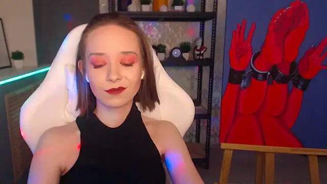 Snapshot of FascinatingEyess chatting on 7, 12, 2024 FascinatingEyess online show from 7, 12, 2024