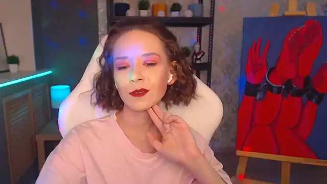 Snapshot of FascinatingEyess chatting on 20, 12, 2024 FascinatingEyess online show from 20, 12, 2024