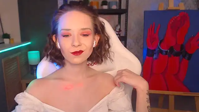 Snapshot of FascinatingEyess chatting on 8, 1, 2025 FascinatingEyess online show from 8, 1, 2025