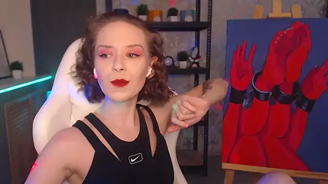 Snapshot of FascinatingEyess chatting on 12, 1, 2025 FascinatingEyess online show from 12, 1, 2025