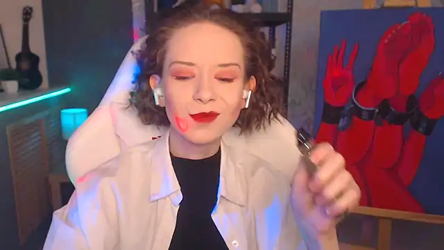 Snapshot of FascinatingEyess chatting on 2, 3, 2025 FascinatingEyess online show from 2, 3, 2025