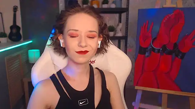 Snapshot of FascinatingEyess chatting on 5, 3, 2025 FascinatingEyess online show from 5, 3, 2025