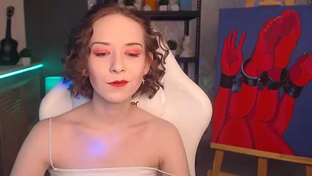 Snapshot of FascinatingEyess chatting on 6, 10, 2025 FascinatingEyess online show from 6, 10, 2025