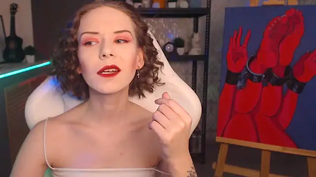 Snapshot of FascinatingEyess chatting on 12, 10, 2025 FascinatingEyess online show from 12, 10, 2025