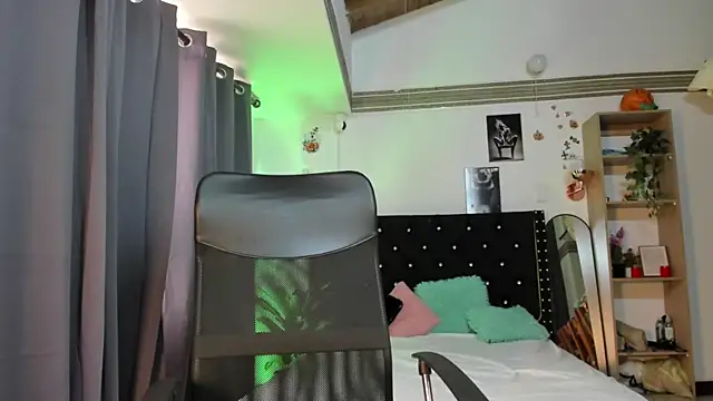 taniasweetxx online show from 19, 12, 2024