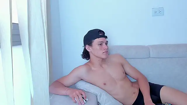 laurent nova online show from 28, 1, 2025