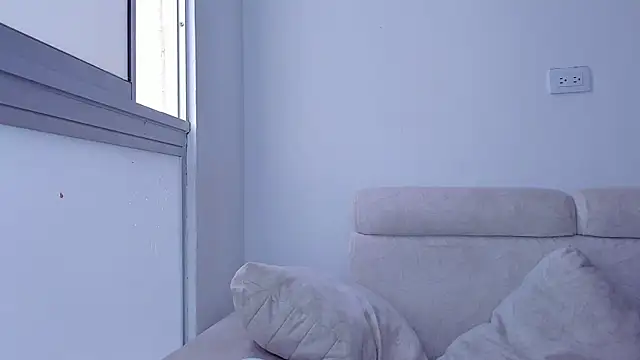 laurent nova online show from 20, 2, 2025