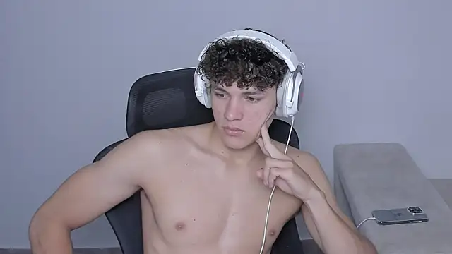 laurent nova online show from 2, 10, 2025