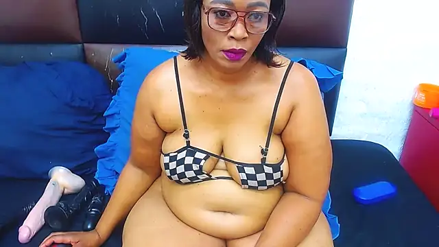 Snapshot of Brookylynbrownxx chatting on 28, 10, 2025 Brookylynbrownxx online show from 28, 10, 2025