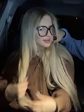 Holly-Glamour online show from 1, 4, 2026