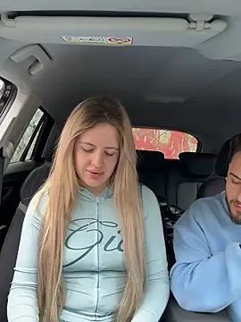 Holly-Glamour online show from 14, 4, 2026