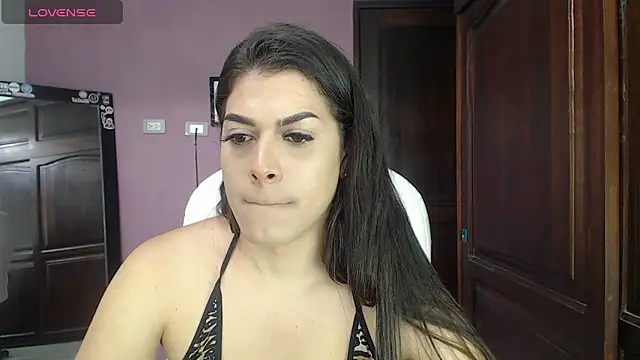 Snapshot of Luciana_Ortiz1 chatting on 10, 1, 2025 Luciana Ortiz1 online show from 10, 1, 2025