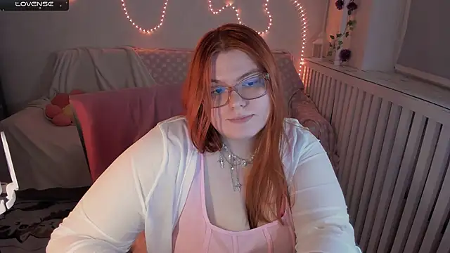 Melissa Purr online show from 6, 11, 2025