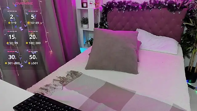 FeralPeach online show from 31, 1, 2025