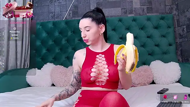 BrianaBratty online show from 19, 11, 2025