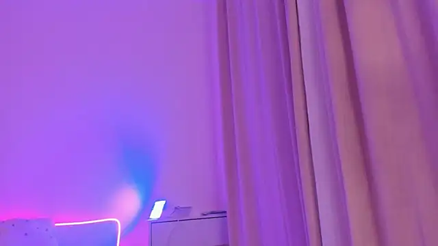 Eva Davi online show from 13, 2, 2025