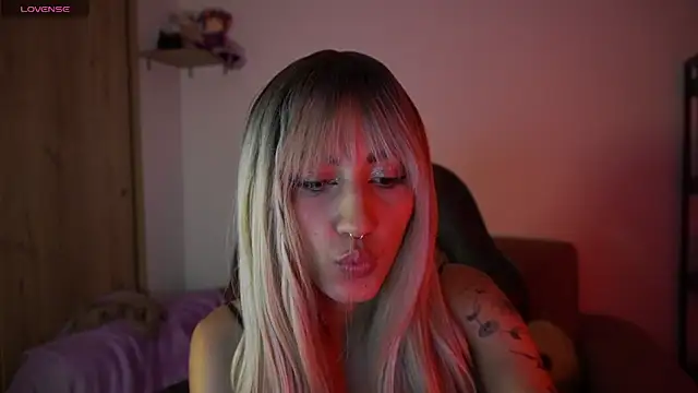 MissKorah online show from 26, 12, 2024