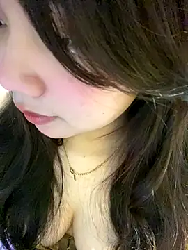 Hotellinh12 online show from 15, 11, 2025