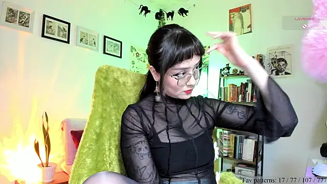 Conlosmichis online show from 9, 4, 2026