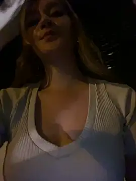 MaryDeniro online show from 24, 1, 2025