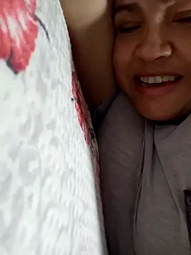 Snapshot of lovelyjhessy chatting on 12, 1, 2025 lovelyjhessy online show from 12, 1, 2025