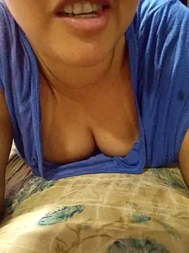 Snapshot of lovelyjhessy chatting on 1, 3, 2025 lovelyjhessy online show from 1, 3, 2025