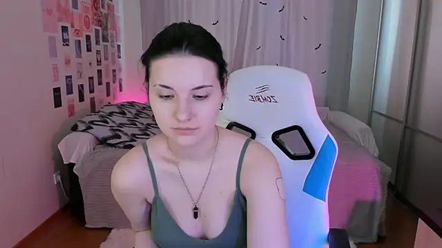 Vanessa Verona online show from 9, 3, 2025