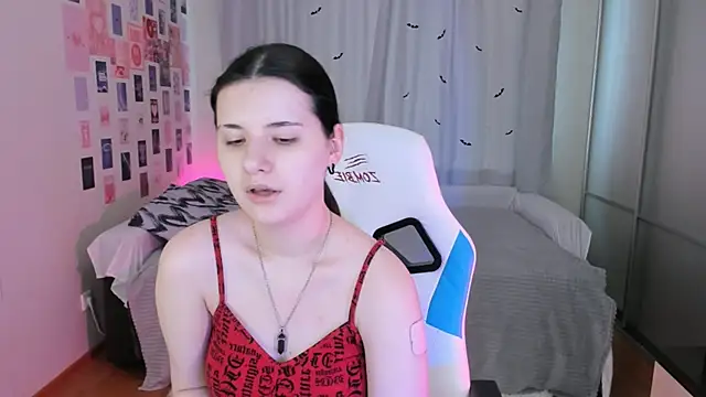 Vanessa Verona online show from 10, 3, 2025