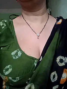 Snapshot of Rosy-B chatting on 1, 11, 2025 Rosy-B online show from 1, 11, 2025