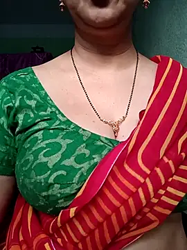 Snapshot of Rosy-B chatting on 27, 11, 2025 Rosy-B online show from 27, 11, 2025