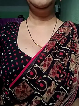 Snapshot of Rosy-B chatting on 29, 11, 2025 Rosy-B online show from 29, 11, 2025