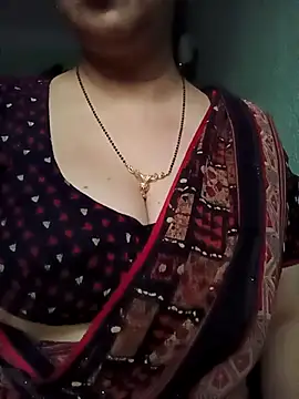 Snapshot of Rosy-B chatting on 16, 12, 2025 Rosy-B online show from 16, 12, 2025