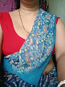 Snapshot of Rosy-B chatting on 8, 7, 2026 Rosy-B online show from 8, 7, 2026