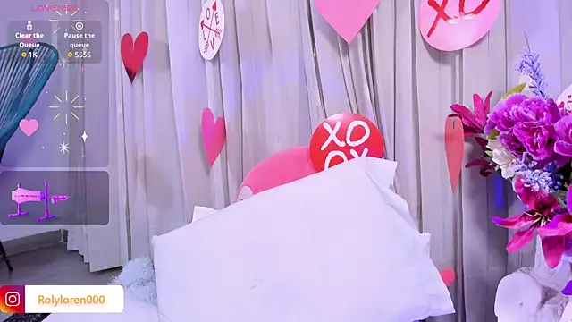 Snapshot of RolyLoren chatting on 11, 2, 2025 RolyLoren online show from 11, 2, 2025