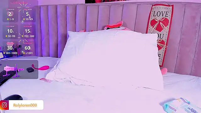 Snapshot of RolyLoren chatting on 20, 2, 2025 RolyLoren online show from 20, 2, 2025