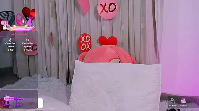 Snapshot of RolyLoren chatting on 18, 3, 2025 RolyLoren online show from 18, 3, 2025