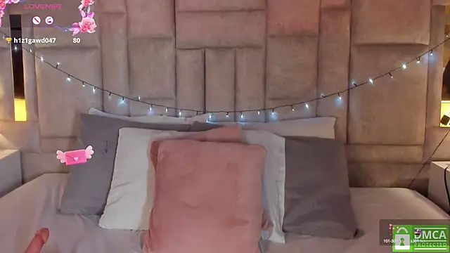 SofiScott  online show from 14, 1, 2025