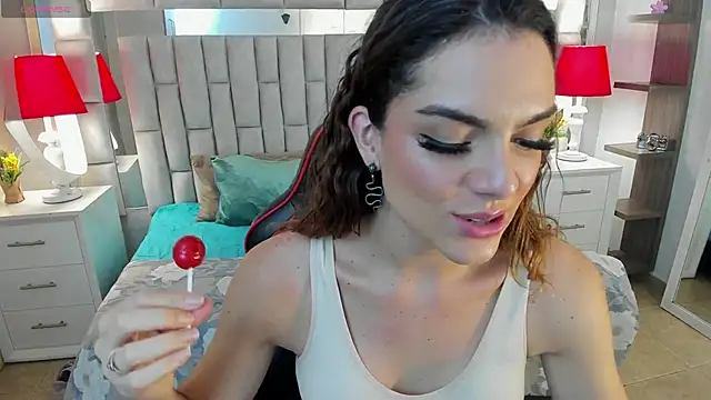 Snapshot of mariiahneedles chatting on 9, 10, 2025 mariiahneedles online show from 9, 10, 2025
