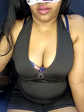 Snapshot of Loveshash1 chatting on 10, 10, 2025 Loveshash1 online show from 10, 10, 2025